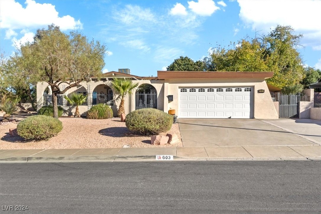 603 Sierra Lane, Henderson, Nevada image 10