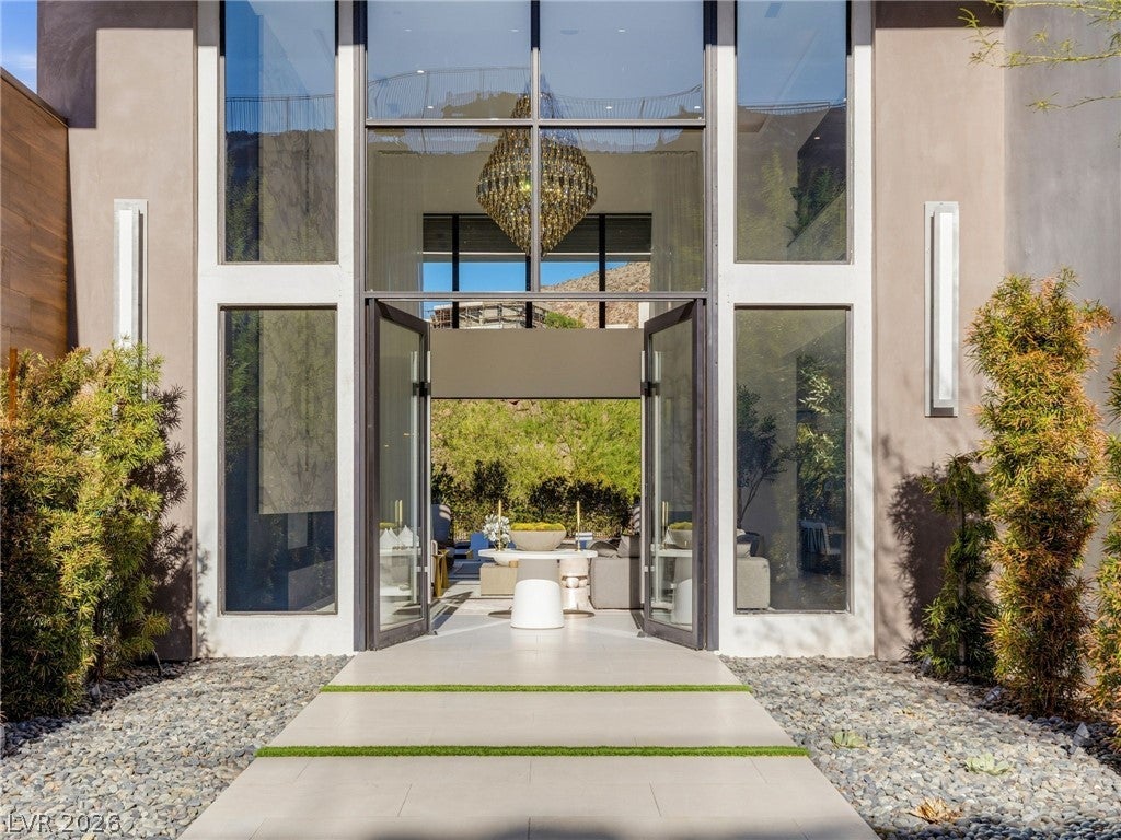 1 Sanctuary Peak Court