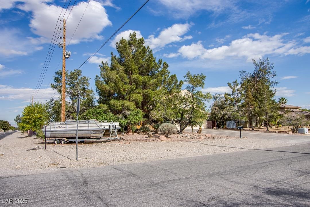 5180 N Dapple Gray Road, Las Vegas, Nevada image 6