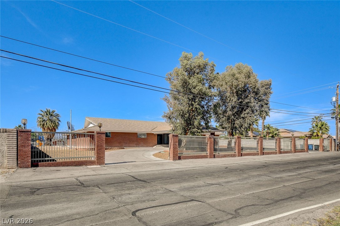 5600 Del Rey Avenue