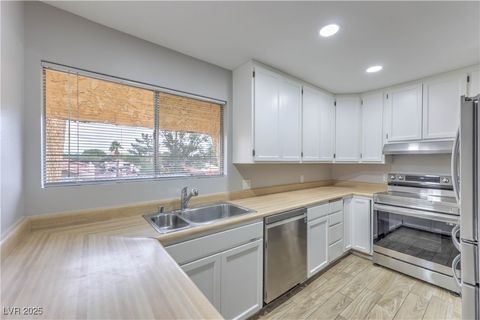 Condo For Sale - 1303 Darlene Way #302C<br/> Boulder City, NV 89005