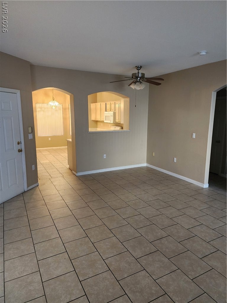 3933 Lazy Pine Street 102