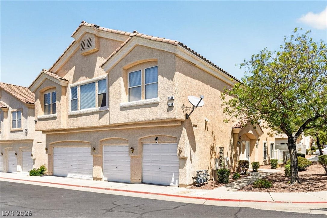2594 Lazy Saddle Drive