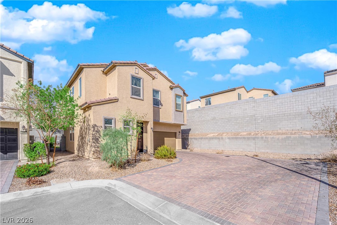 6898 Coral Cloud Court