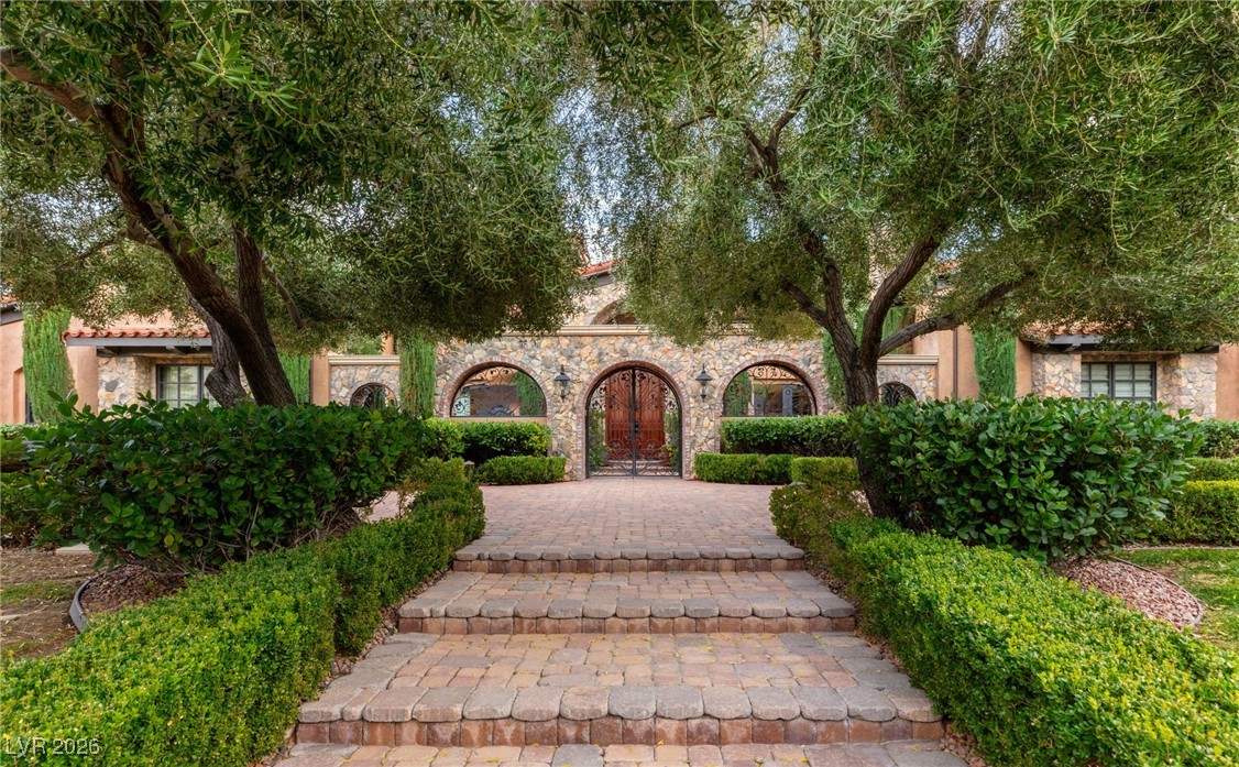 43 Olympia Hills Circle