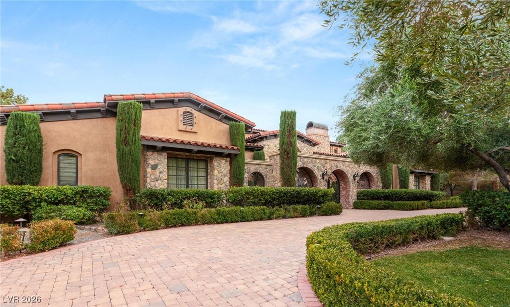 Photo of 43 Olympia Hills Circle, Las Vegas, NV 89141 (MLS # 2745166)