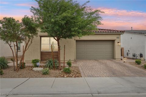 8956 Skye Treeline Street Las Vegas NV 89166
