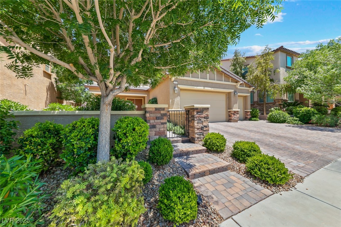 1134 Pandora Canyon Street