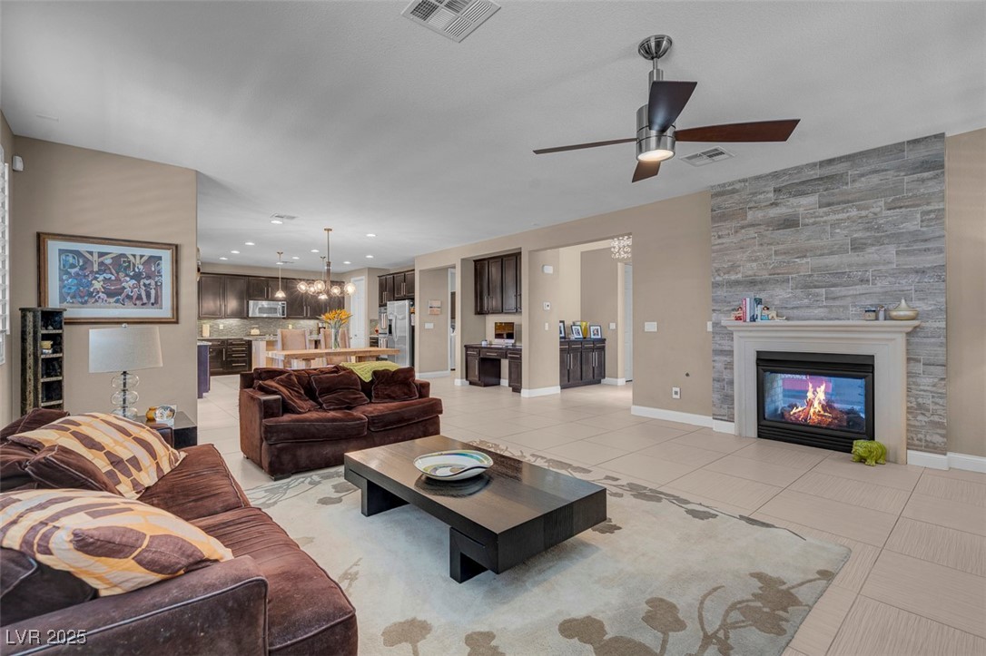 5542 Oak Bend Drive