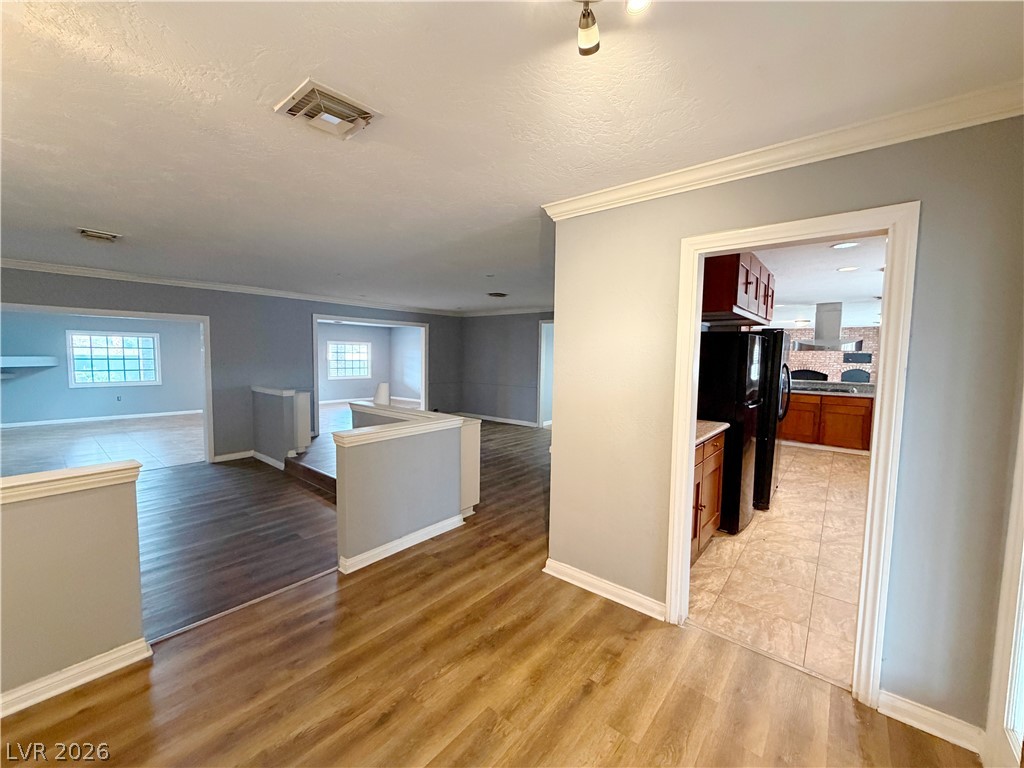 2010 E Pebble Road