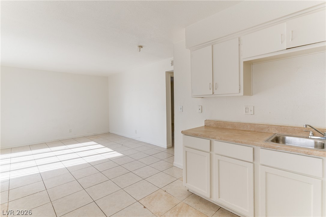 3370 Athens Street 4