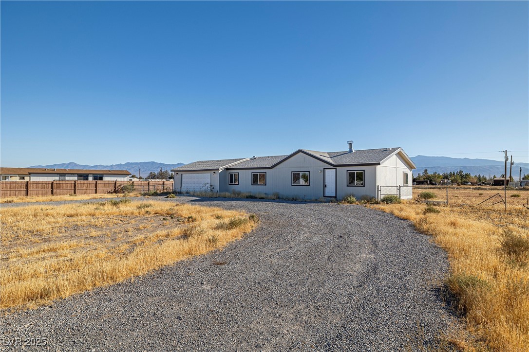 1621 Windy Lane