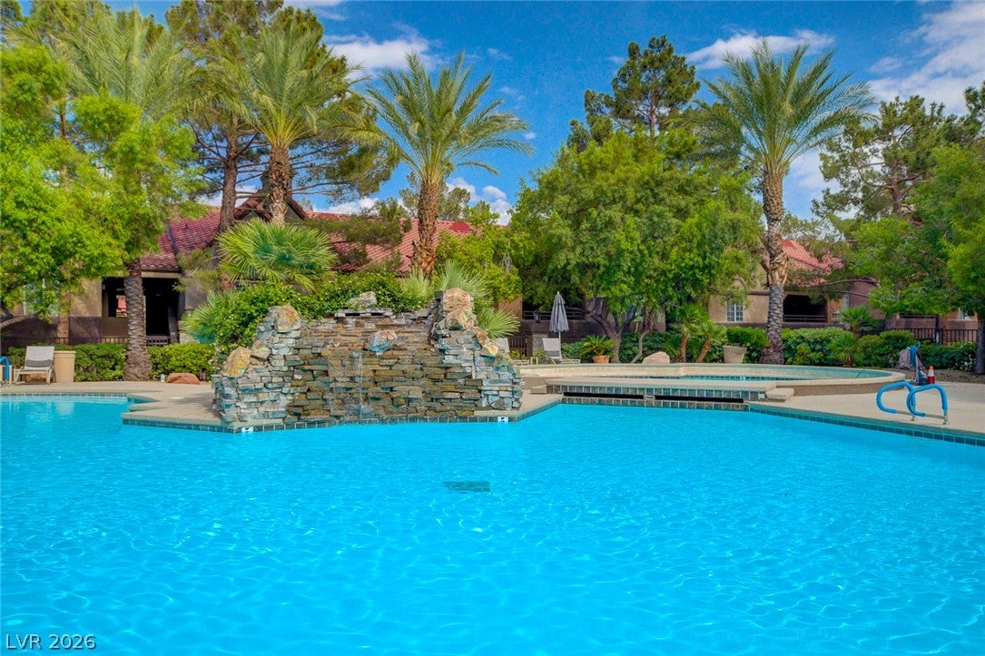 2200 S Fort Apache Road 1081