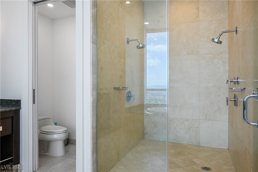 Las Vegas, Nevada 89109, United States, 4 Bedrooms Bedrooms, ,4 BathroomsBathrooms,Residential,Active,129722