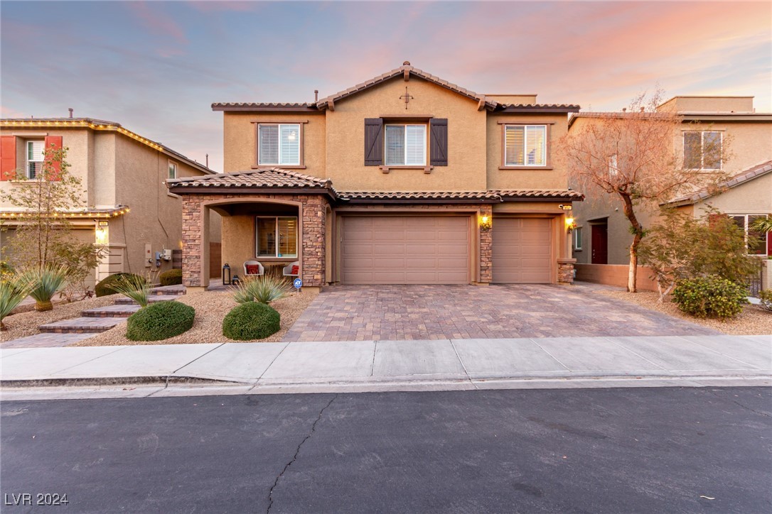 952 Mckinley View Avenue, Henderson, Nevada image 1