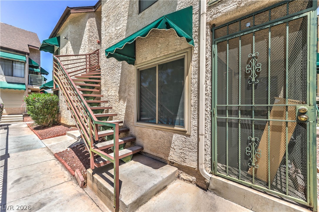 460 Elm Drive 204
