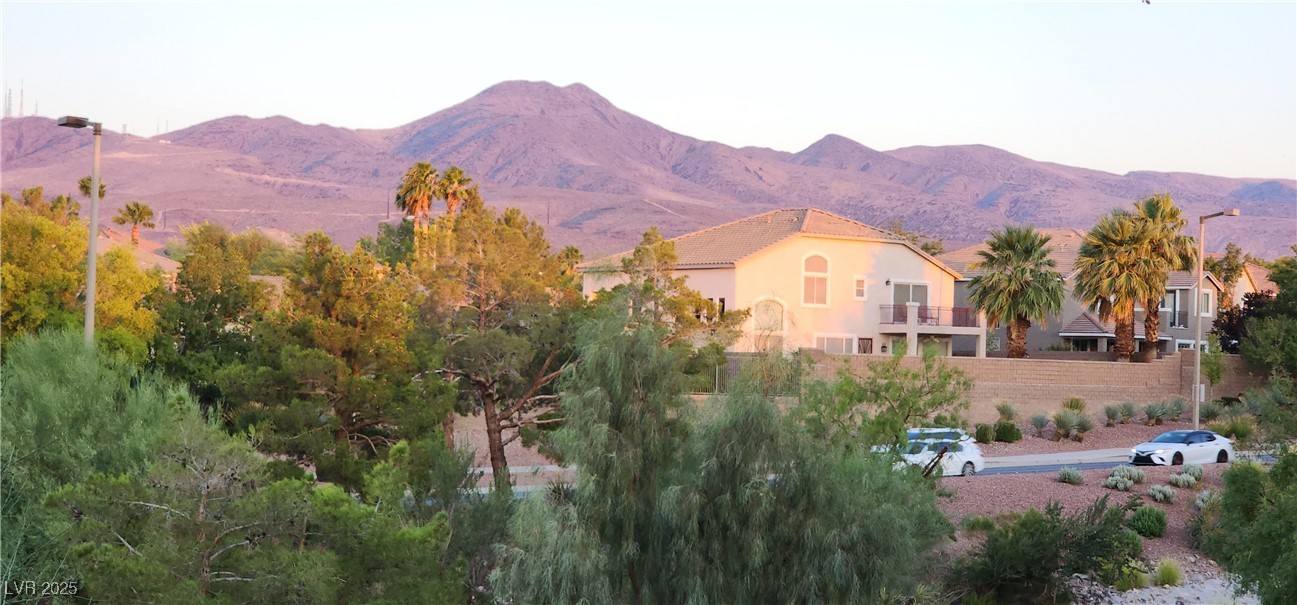 Properties 1 1442 Fieldbrook Street