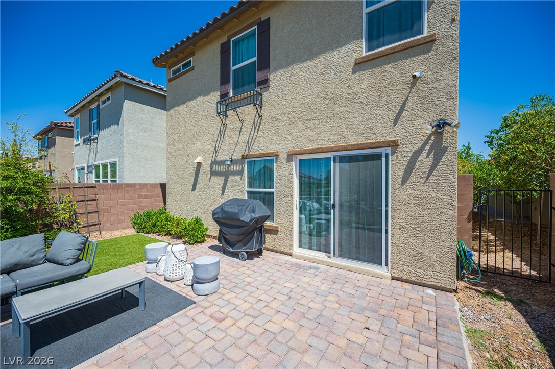 1227 Great Hollow Avenue