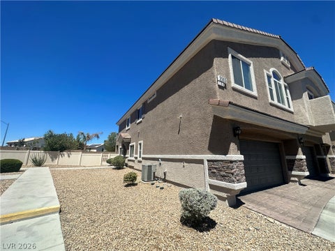 Townhouse For Rent - 9965 Government Point Way #103<br/> Clark County, Las Vegas, NV 89183