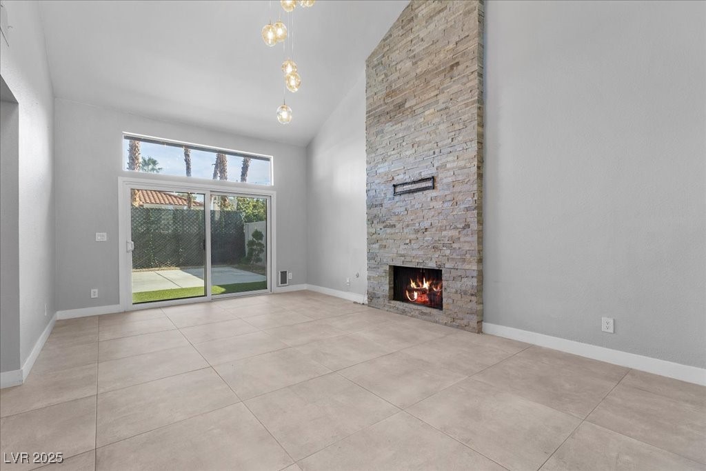 Las Vegas, Nevada 89117, United States, 3 Bedrooms Bedrooms, ,3 BathroomsBathrooms,Residential,Active,249446