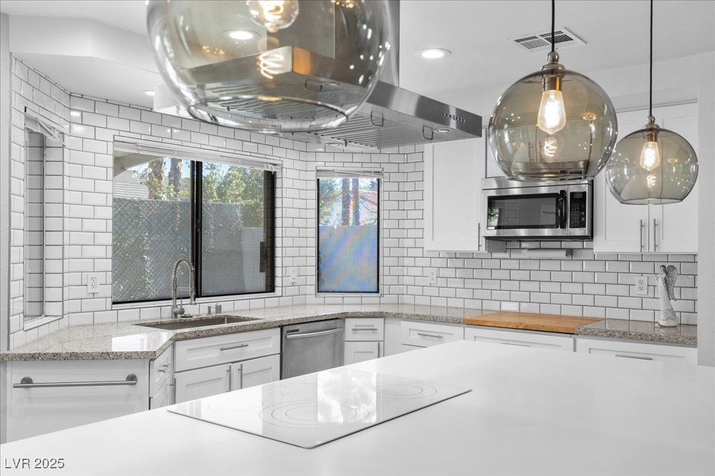 Las Vegas, Nevada 89117, United States, 3 Bedrooms Bedrooms, ,3 BathroomsBathrooms,Residential,Active,249446