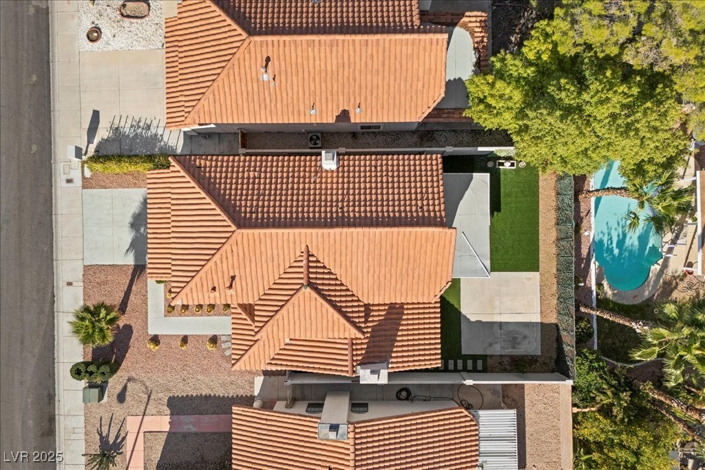 Las Vegas, Nevada 89117, United States, 3 Bedrooms Bedrooms, ,3 BathroomsBathrooms,Residential,Active,249446