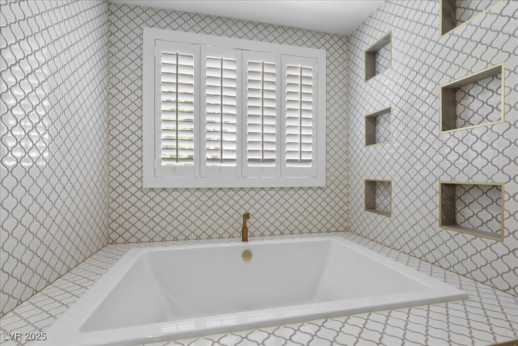 Las Vegas, Nevada 89117, United States, 3 Bedrooms Bedrooms, ,3 BathroomsBathrooms,Residential,Active,249446