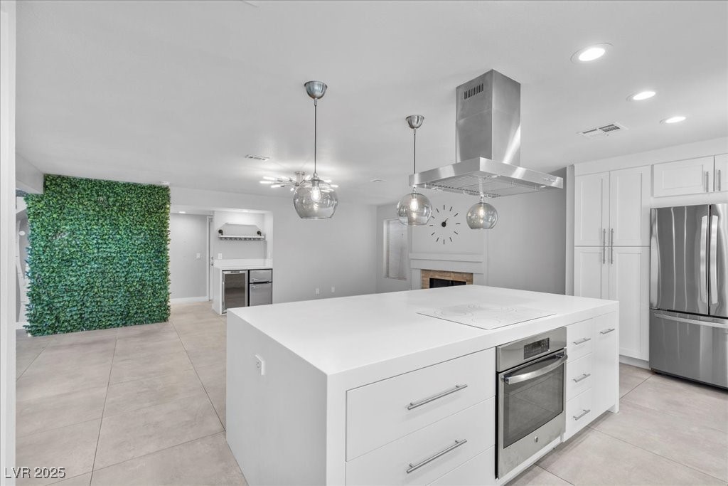 Las Vegas, Nevada 89117, United States, 3 Bedrooms Bedrooms, ,3 BathroomsBathrooms,Residential,Active,249446