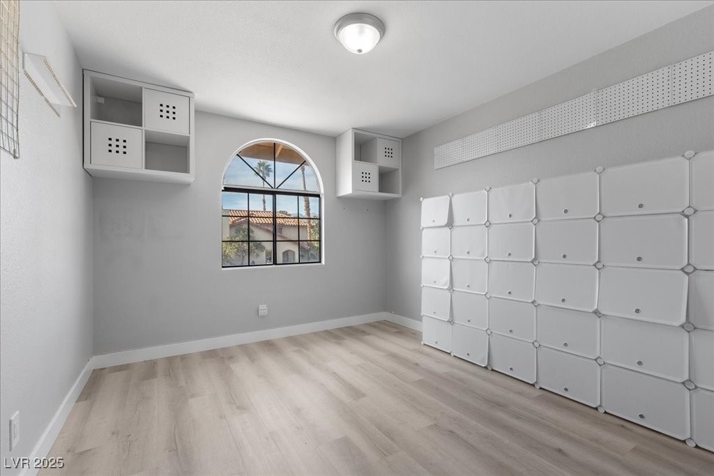 Las Vegas, Nevada 89117, United States, 3 Bedrooms Bedrooms, ,3 BathroomsBathrooms,Residential,Active,249446