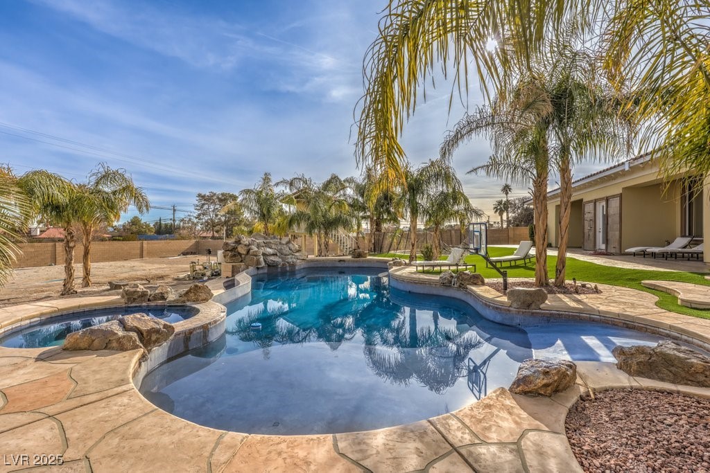 Las Vegas, Nevada, 89146, United States, ,7 BathroomsBathrooms,Residential,Active,1795698