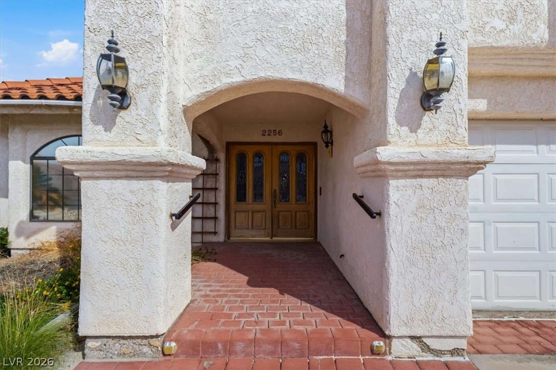2256 River City Drive