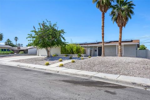 Photo of 1692 Seneca Lane, Las Vegas, NV 89169 (MLS # 2774876)