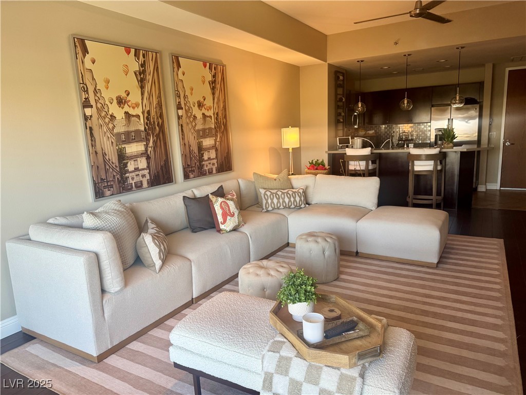 8255 LAS VEGAS Boulevard 814