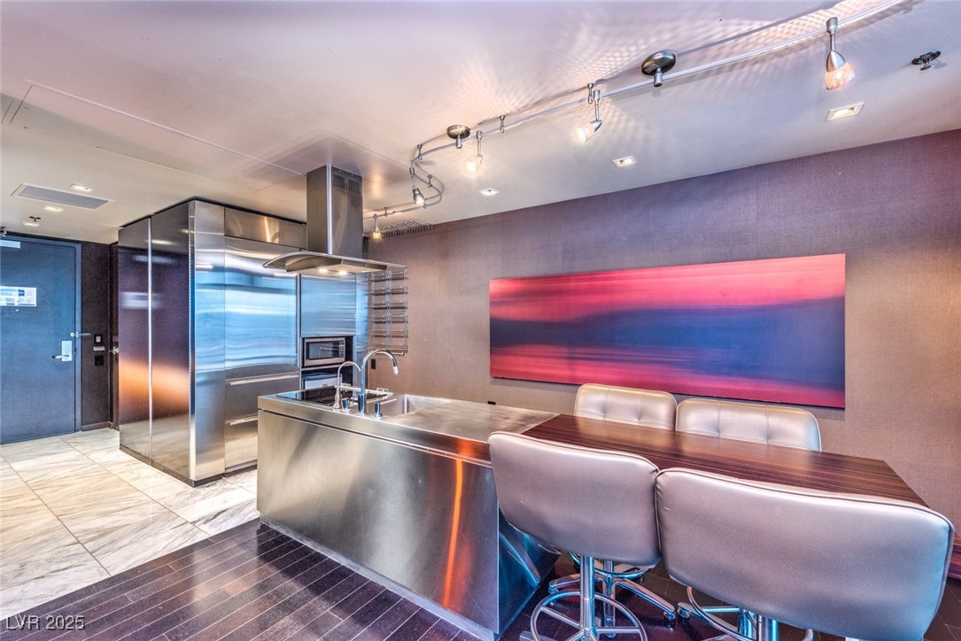 4381 W Flamingo Road 2921