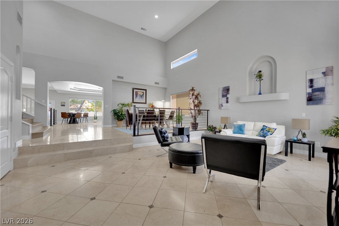 5440 Regal Peak Drive