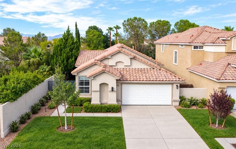 Homes For Sale - 9360 Pitching Wedge Drive<br/> Clark County, Las Vegas, NV 89134