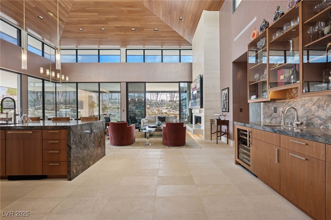11707 Discovery Canyon Drive