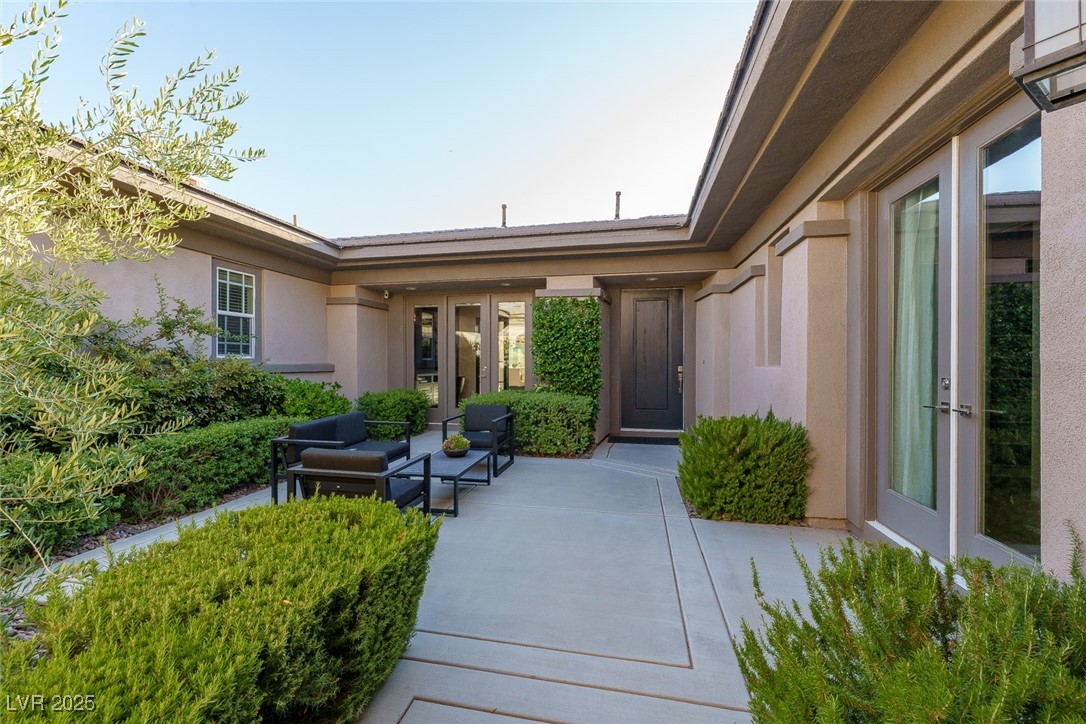 Properties 1 2797 Turtle Head Peak Drive