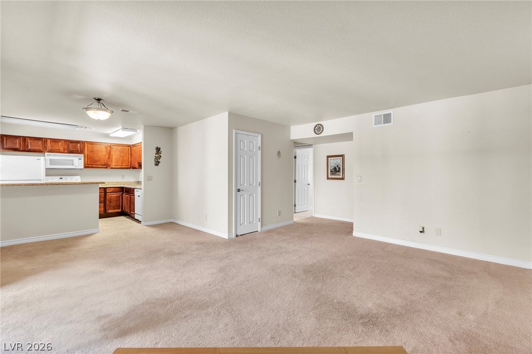 Properties 4 4411 Alexis Drive 444