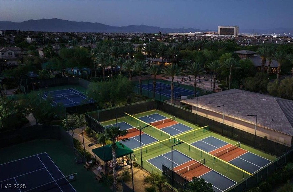 2952 Soft Horizon Way