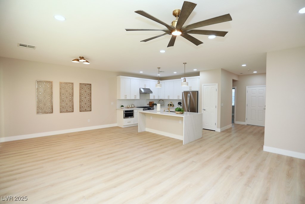 Henderson, Nevada 89044, United States, 2 Bedrooms Bedrooms, ,2 BathroomsBathrooms,Residential,Active,137252