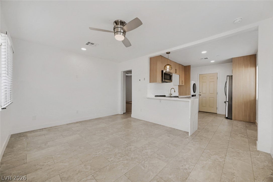 1934 Stanford Street A