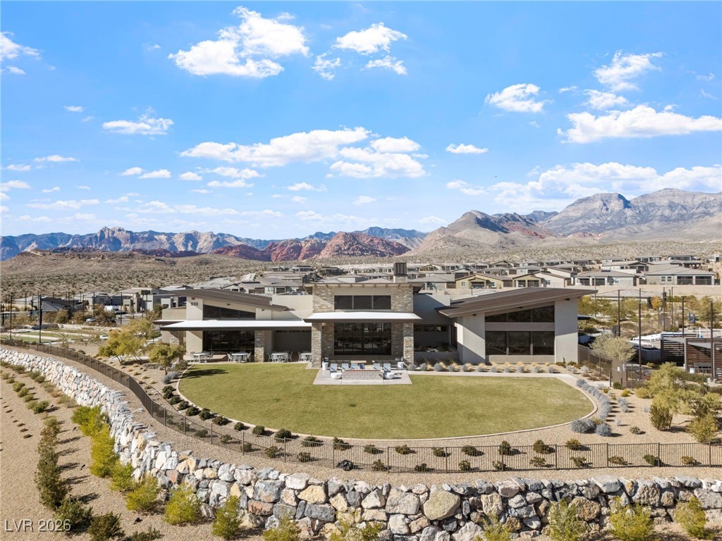 900 Carlton Terrace Lane