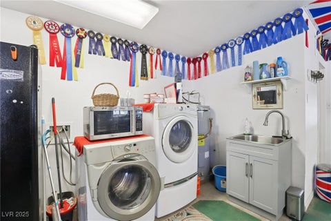Tiny photo for 6600 Via Provenza Avenue, Las Vegas, NV 89131 (MLS # 2722668)