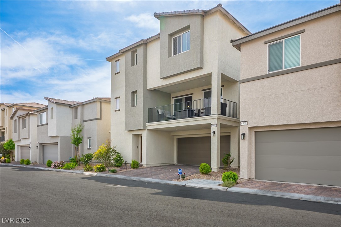 6862 Magenta Moon Street, North Las Vegas, Nevada image 3
