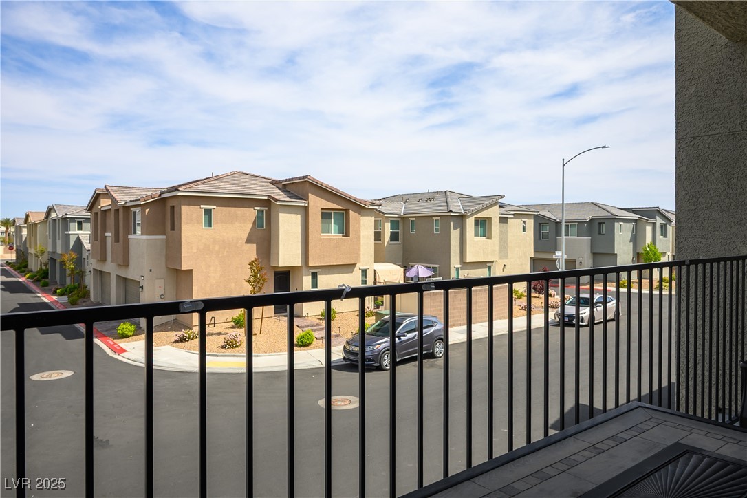 6862 Magenta Moon Street, North Las Vegas, Nevada image 15