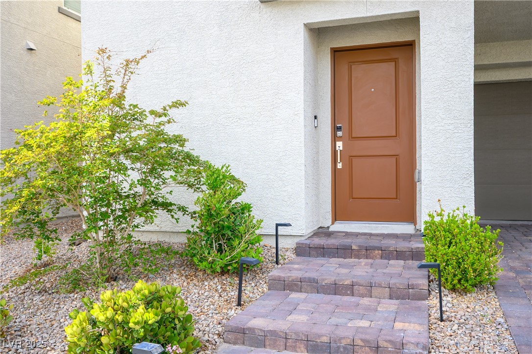 6862 Magenta Moon Street, North Las Vegas, Nevada image 4