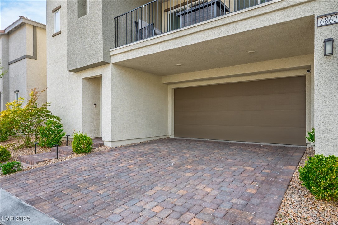 6862 Magenta Moon Street, North Las Vegas, Nevada image 5