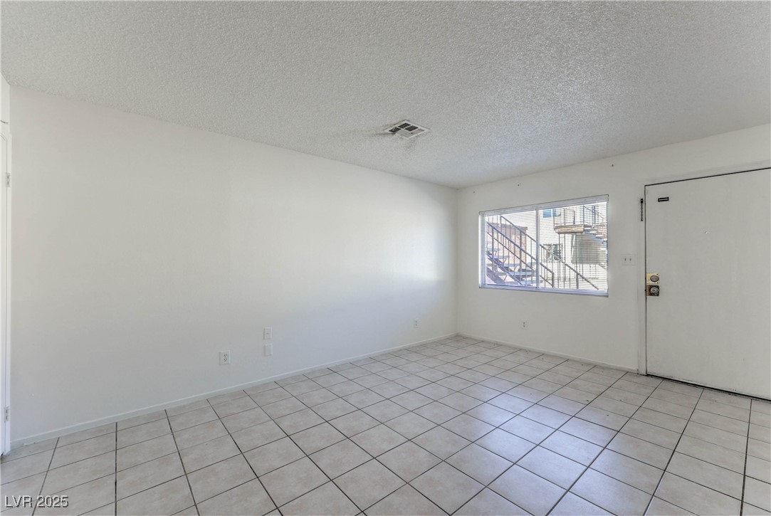 3109 N Walnut Road B