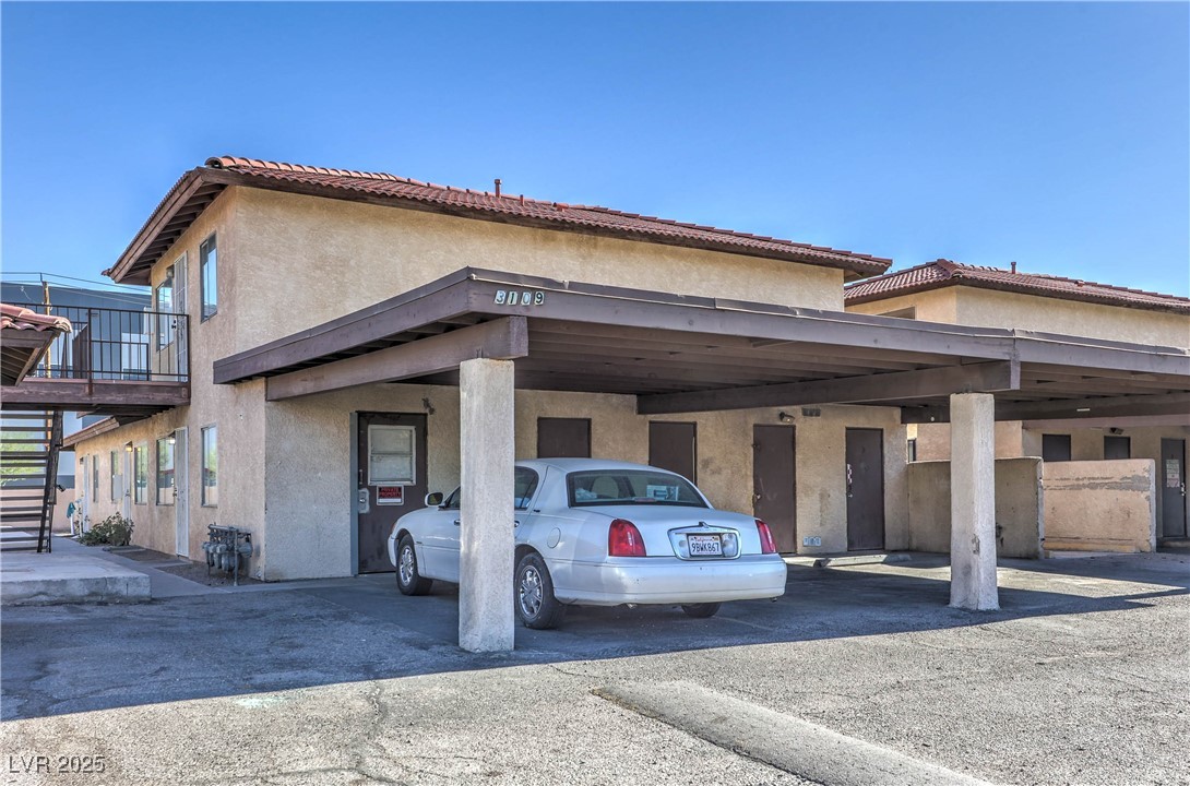 3109 N Walnut Road B